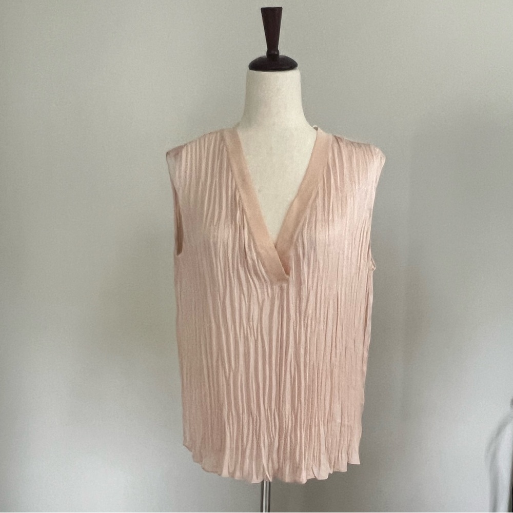 Vince Pale Pink Top Size M NWT